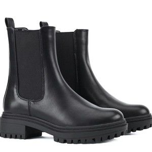 Black Chelsea Combat Boots - Women's Moto Style